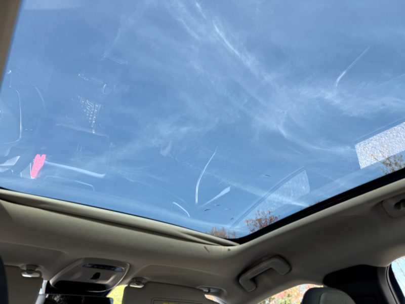 VOLVO V40 CROSS COUNTRY D2 120ch Oversta – GPS – LED – Toit Panoramique – Sièges Chauffants – Révisé