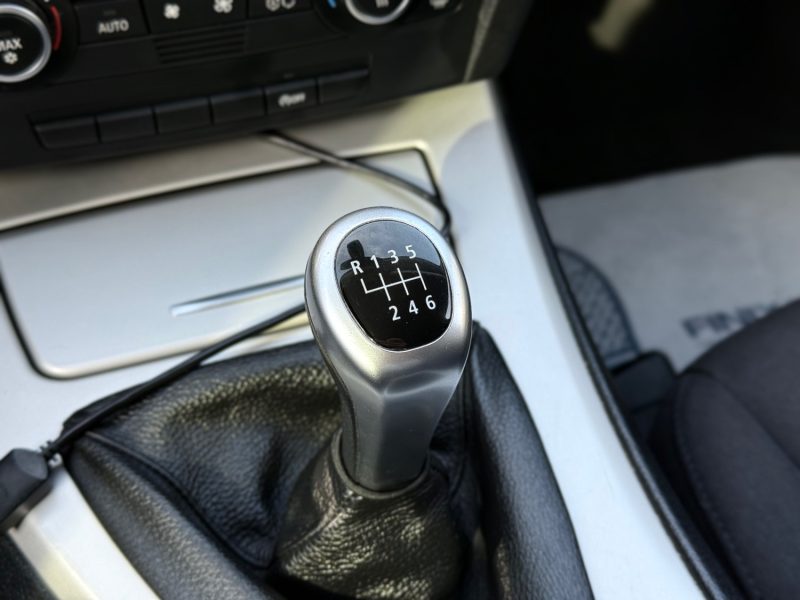 B.M.W. SERIE 3 SW TOURING 318D 143 CH CONFORT 