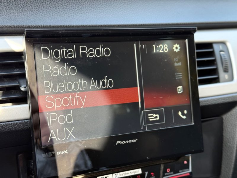 B.M.W. SERIE 3 SW TOURING 318D 143 CH CONFORT 