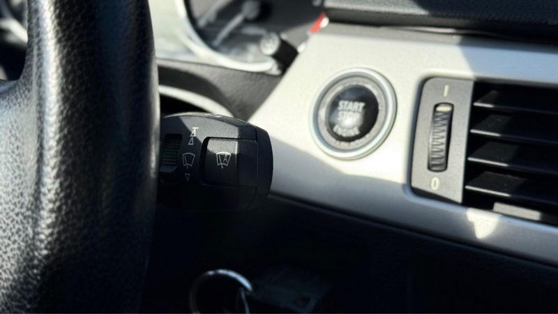 B.M.W. SERIE 3 SW TOURING 318D 143 CH CONFORT 