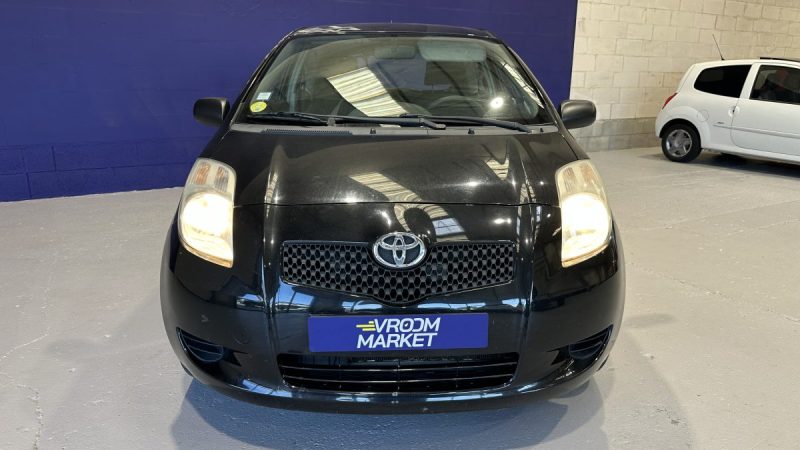 Toyota Yaris 1.0 VVT-I 69ch - Dossier de factures - Idéal jeune permis
