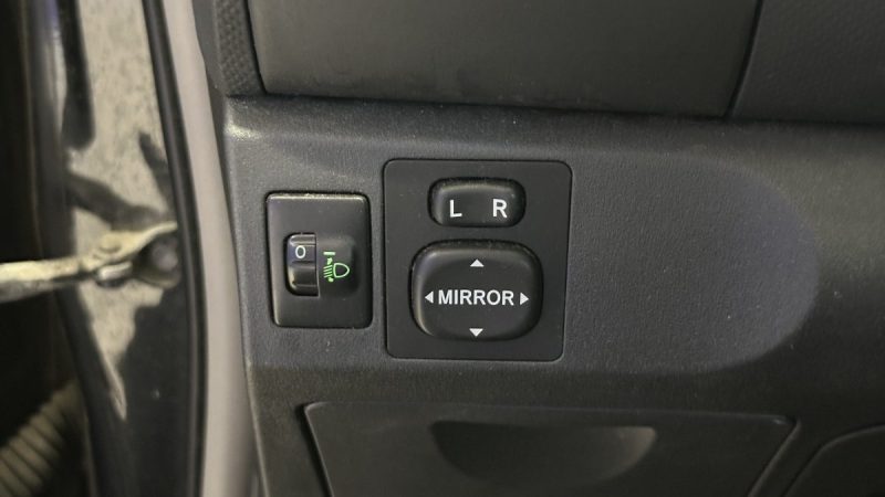 Toyota Yaris 1.0 VVT-I 69ch - Dossier de factures - Idéal jeune permis