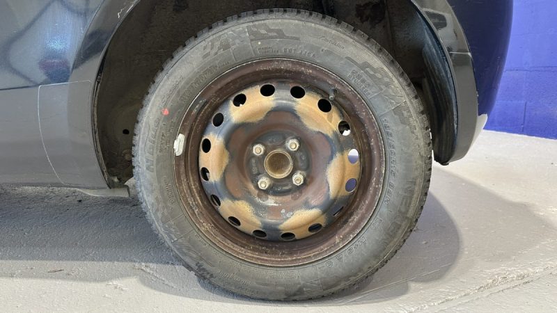 Toyota Yaris 1.0 VVT-I 69ch - Dossier de factures - Idéal jeune permis