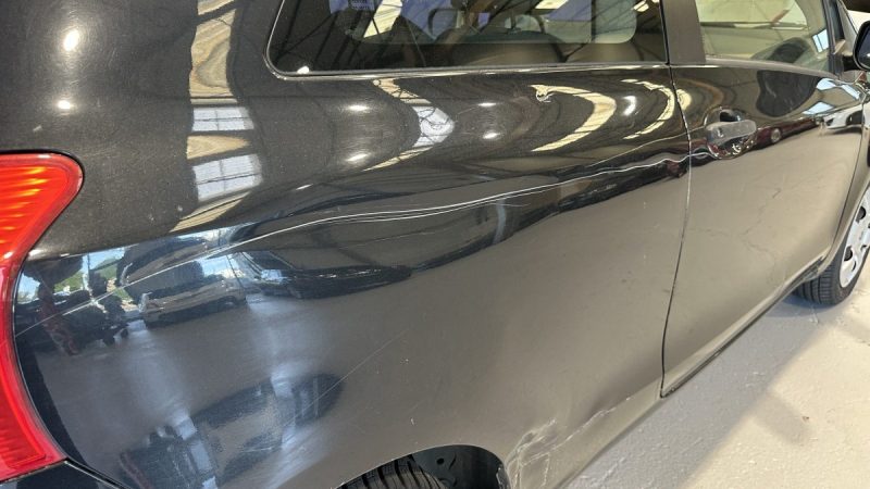 Toyota Yaris 1.0 VVT-I 69ch - Dossier de factures - Idéal jeune permis