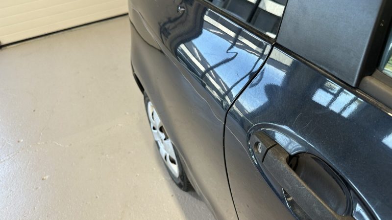 Toyota Yaris 1.0 VVT-I 69ch - Dossier de factures - Idéal jeune permis