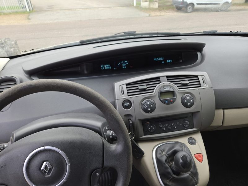 RENAULT MEGANE SCENIC PACK AUTHENTIQUE 1.5DCI 105 2006