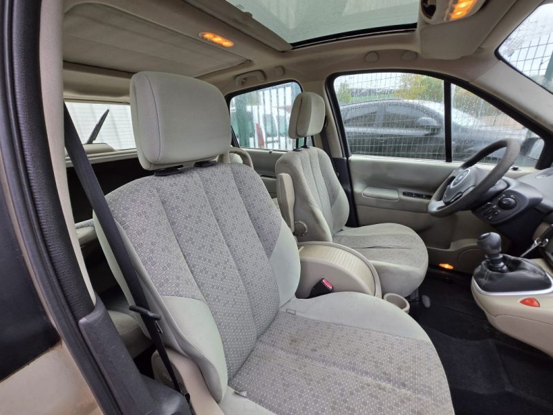 RENAULT MEGANE SCENIC PACK AUTHENTIQUE 1.5DCI 105 2006