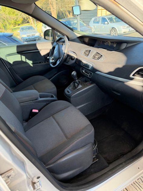 RENAULT MEGANE SCENIC 1.2 TCE 115CH ENERGY ZEN 2013