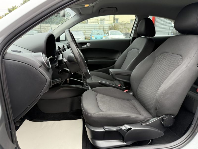 AUDI A1 1.6 TDI 90CH FAP BUSINESS LINE 2014