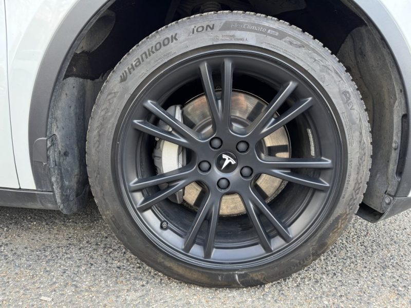 Tesla Model Y Long Range Dual Motor 514ch - 1ère Main - Option : Accélération Boost 