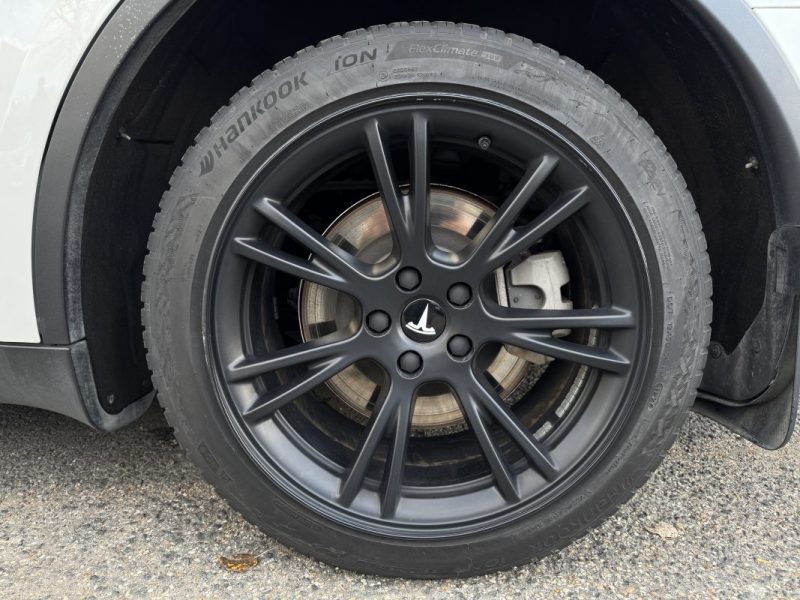 Tesla Model Y Long Range Dual Motor 514ch - 1ère Main - Option : Accélération Boost 