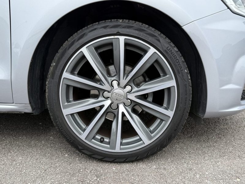 AUDI A1 Sportback 1.0 TFSI 95 S-Tronic7 Cuir / GPS / Keyless