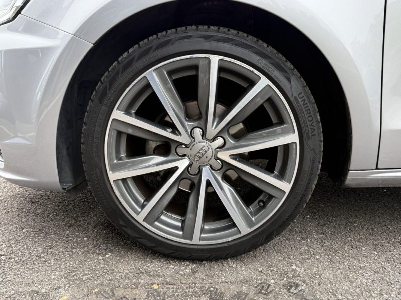 AUDI A1 Sportback 1.0 TFSI 95 S-Tronic7 Cuir / GPS / Keyless