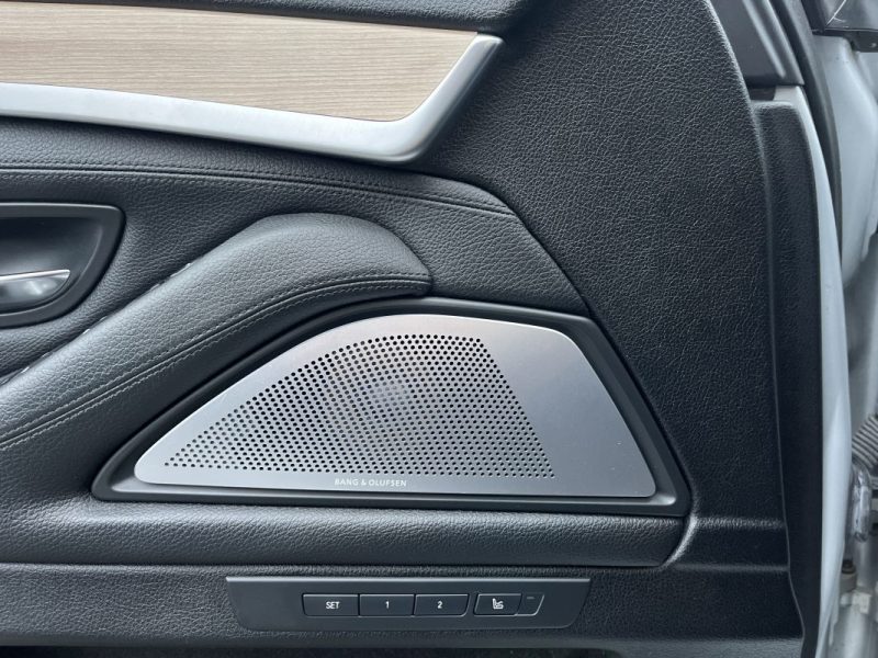 BMW SERIE 5 M550DA XDRIVE 381CH  PACK M