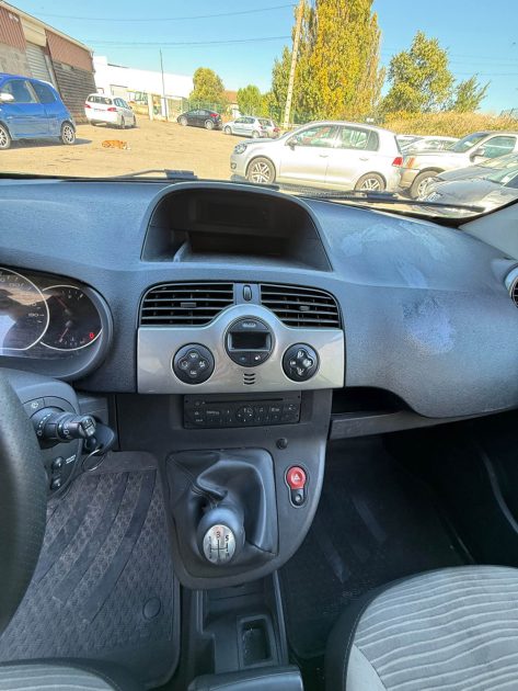 RENAULT KANGOO 1.5 DCI 90CH FAP AUTHENTIQUE 2011