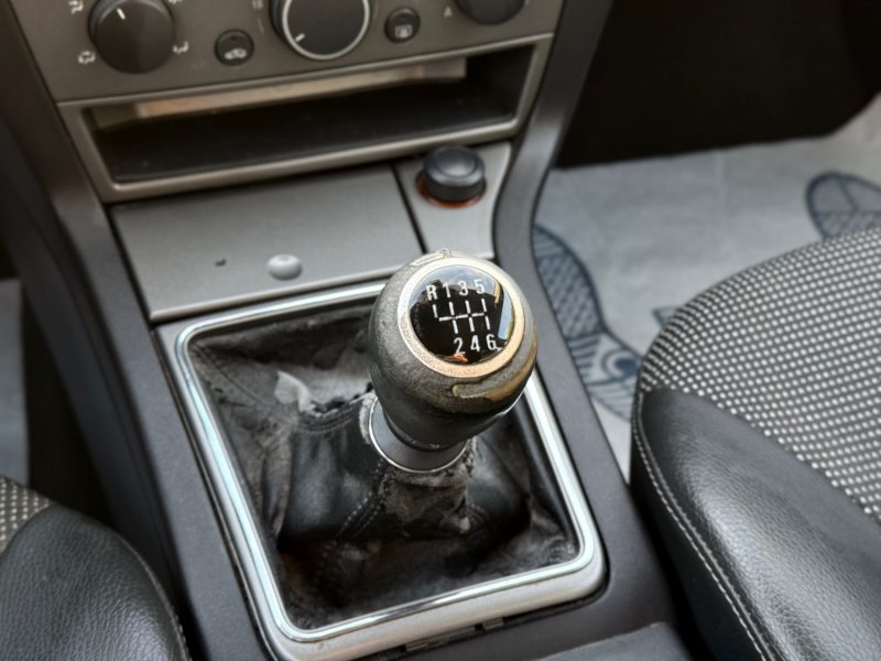 OPEL VECTRA 1.9 CDTI 120 COSMO 2007