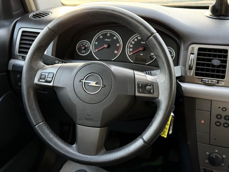 OPEL VECTRA 1.9 CDTI 120 COSMO 2007