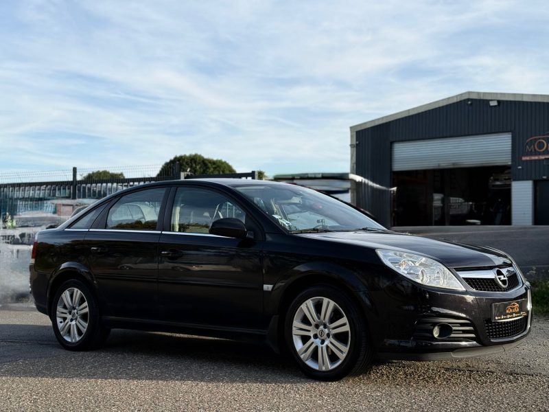OPEL VECTRA 1.9 CDTI 120 COSMO 2007