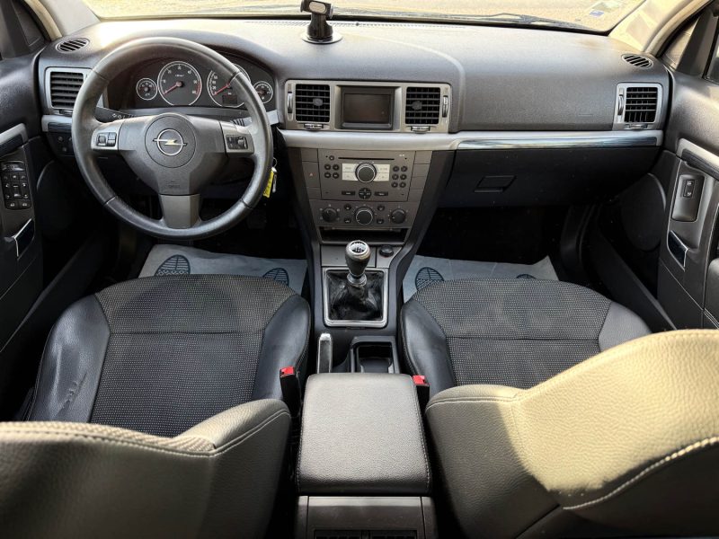 OPEL VECTRA 1.9 CDTI 120 COSMO 2007