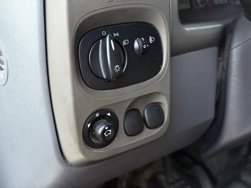 FORD TRANSIT 2.0 TDDI FOURGON 85CV 