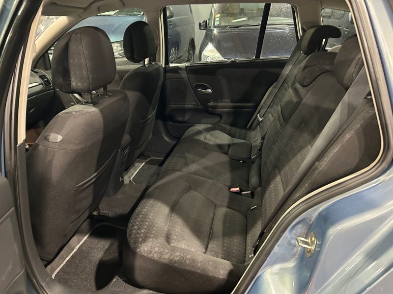 RENAULT LAGUNA II GRANDTOUR 2.0 16V  133CV  