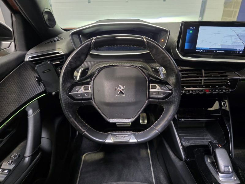 PEUGEOT 2008 1.2 155ch GT Pack EAT8 / SUIVI COMPLET PEUGEOT / 1ERE MAIN