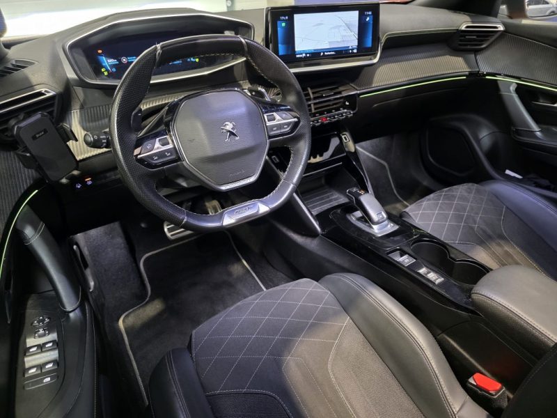 PEUGEOT 2008 1.2 155ch GT Pack EAT8 / SUIVI COMPLET PEUGEOT / 1ERE MAIN