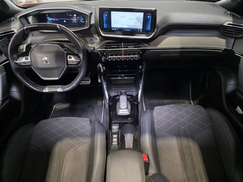 PEUGEOT 2008 1.2 155ch GT Pack EAT8 / SUIVI COMPLET PEUGEOT / 1ERE MAIN