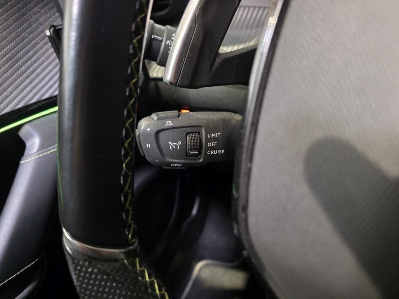 PEUGEOT 2008 1.2 155ch GT Pack EAT8 / SUIVI COMPLET PEUGEOT / 1ERE MAIN