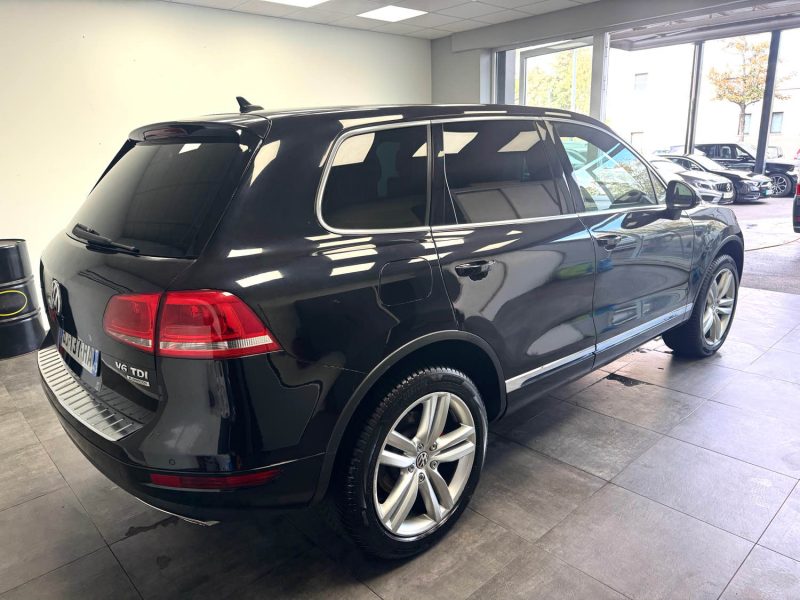 VOLKSWAGEN TOUAREG 3.0 V6 TDI  240CV TIPTRONIC CARAT EDITION 2011