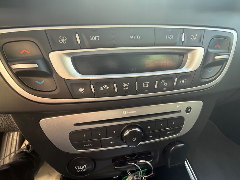 RENAULT MEGANE 3 PHASE 3 BOSE 1.2 TCE 130CV BOITE AUTOMATIQUE EDC 2015