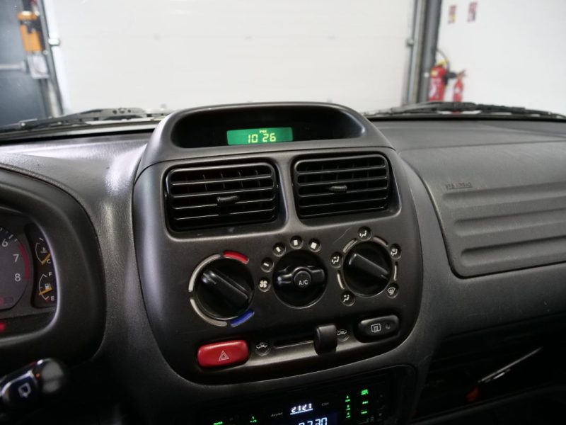 SUZUKI IGNIS 1.3   2003