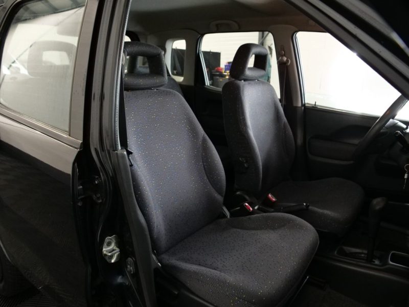 SUZUKI IGNIS 1.3   2003