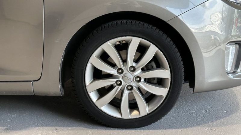 Kia Carens 1.7 CRDI 115ch Premium - 7 Places - Embrayage fait