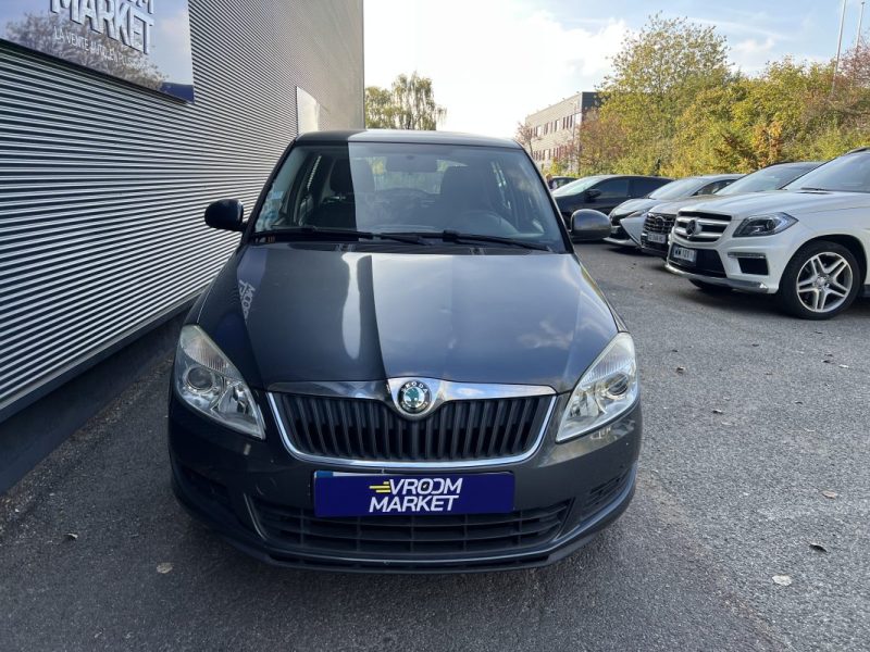 SKODA FABIA 1.2 60 CV - 1ÈRE MAIN / SUIVI D\'ENTRETIEN COMPLET 