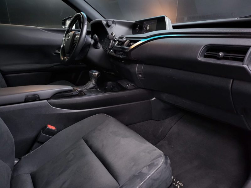 LEXUS UX 250H 2WD PACK BUSINESS PLUS