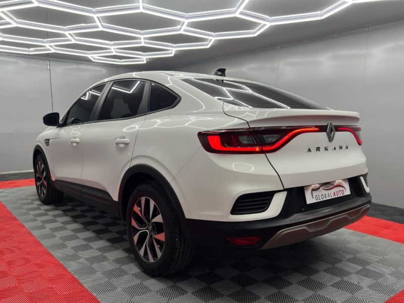 RENAULT ARKANA INTENSE