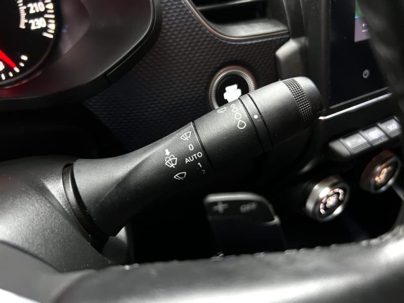 RENAULT ARKANA INTENSE