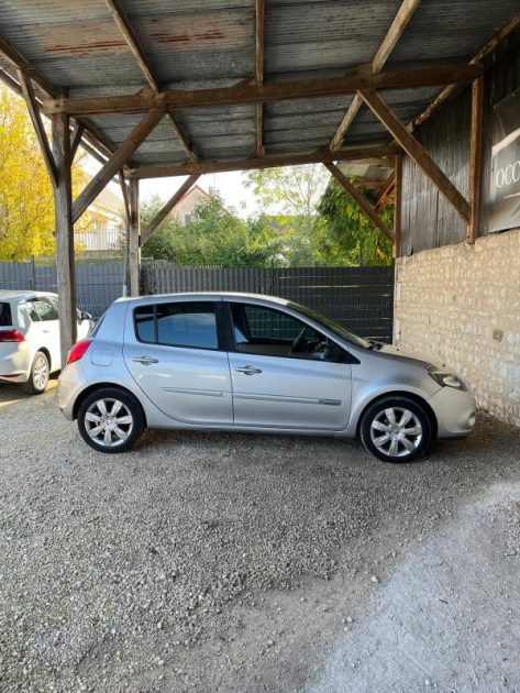 RENAULT CLIO 1.6 16V  2009