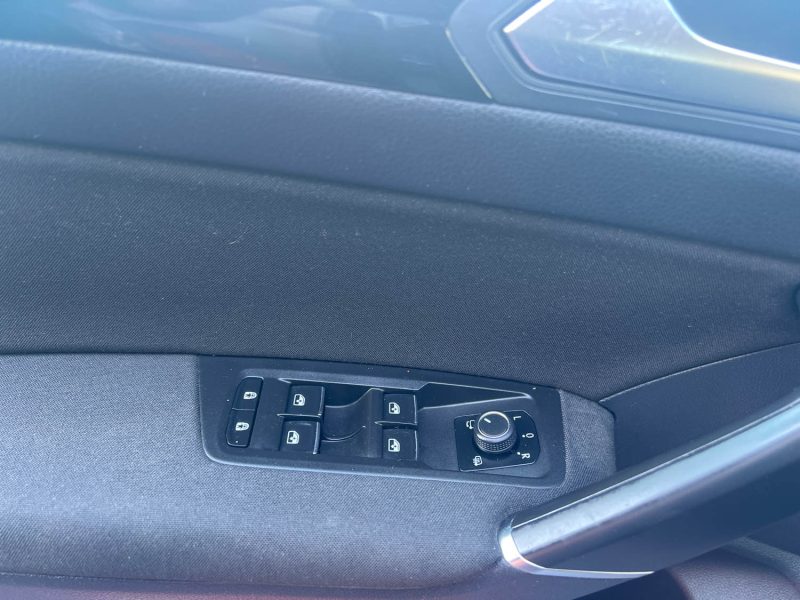 VOLKSWAGEN TOURAN 1.2 TSI 110CH BLUEMOTION TECHNOLOGY CONFORTLINE 7 PLACES 2017