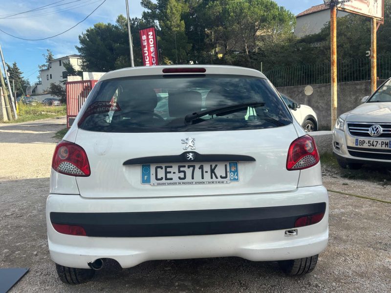 PEUGEOT 206+ 1.1 1124CM3 60CV  2012