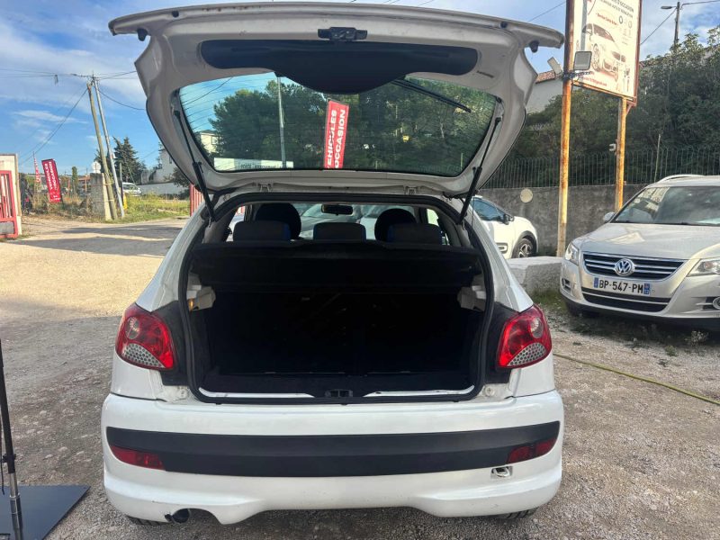 PEUGEOT 206+ 1.1 1124CM3 60CV  2012