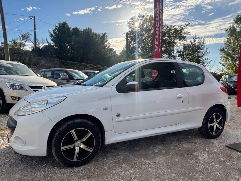 PEUGEOT 206+ 1.1 1124CM3 60CV  2012