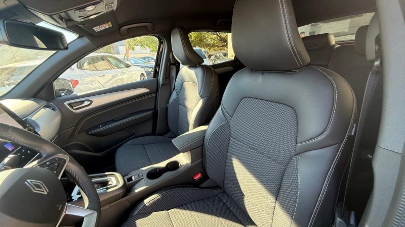 RENAULT ARKANA 1.6 E-TECH 145 TECHNO 2024
