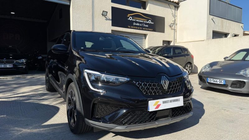 RENAULT ARKANA 1.6 E-TECH 145 TECHNO 2024