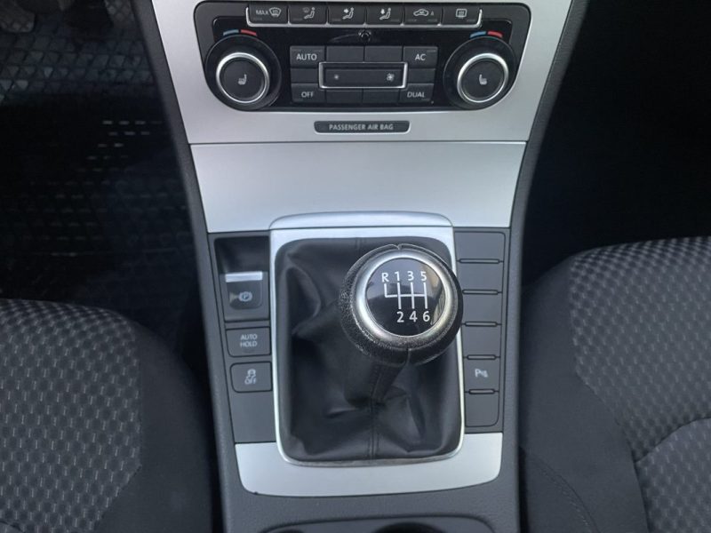 VOLKSWAGEN PASSAT 1.4 TSI 122CH CONFORTLINE 2011