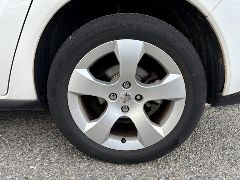 PEUGEOT 3008 1.6 THP 16V 156CH PREMIUM PACK - SUIVI ENTRETIEN COMPLET 