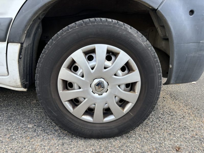 RENAULT MASTER GENERIQUE L2H2 3.5T 2.5DCI 125 / ENTRETIEN COMPLET 