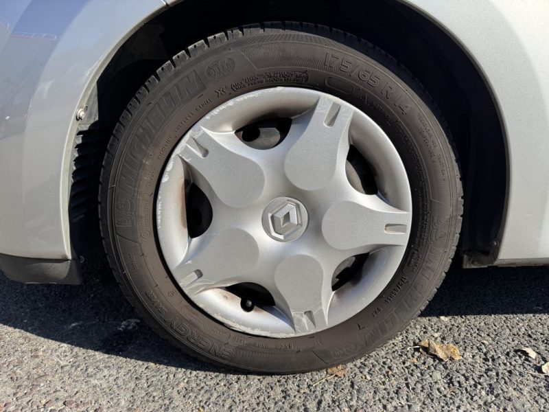 Renault Twingo 1.2 LEV 75ch eco² Limited - Suivi d'Entretien