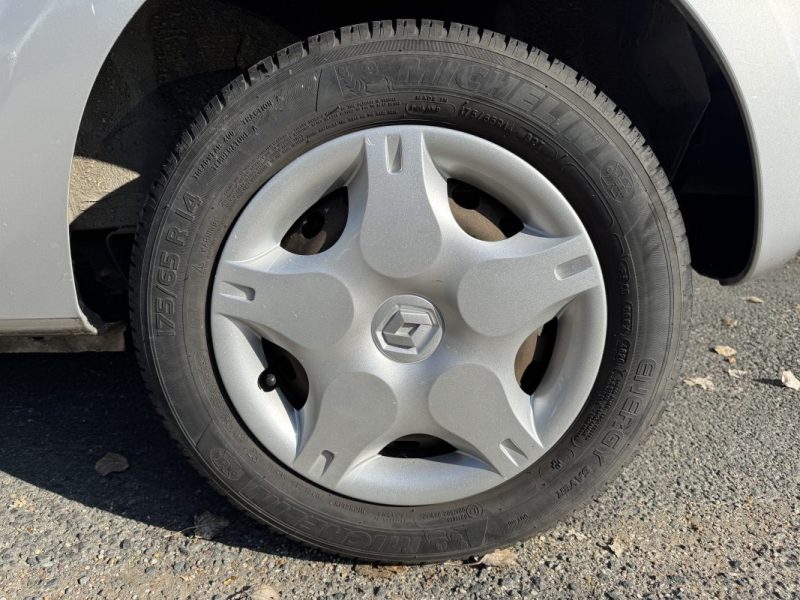 Renault Twingo 1.2 LEV 75ch eco² Limited - Suivi d'Entretien